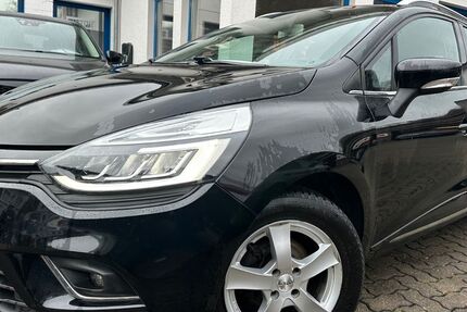 Renault Clio 160.000 km 7.849 &euro; Gummersbach (Zwischen Toom Markt und ATU) 51645