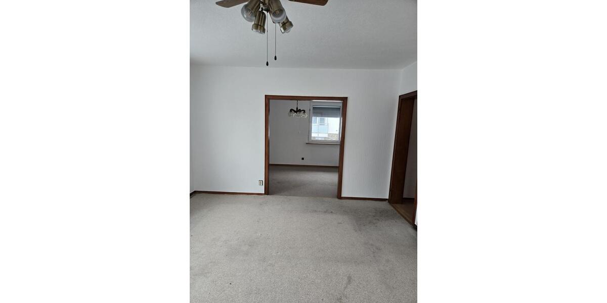 Etagenwohnung Gummersbach - 3 Zimmer, 82 m&sup2;, 800&euro; | Angebot:24454274