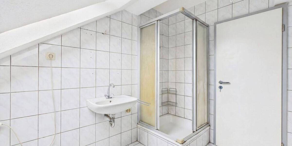 Etagenwohnung Schwerte - 5 Zimmer, 104 m&sup2;, 218.000&euro; | Angebot:26642907