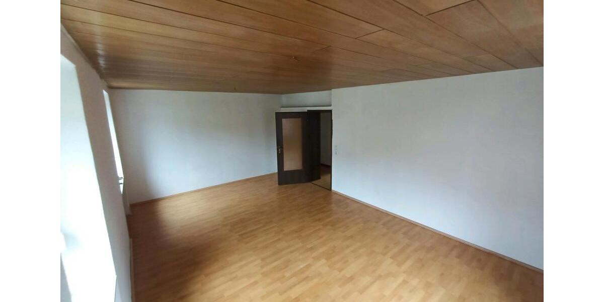 Etagenwohnung Werdohl - 3 Zimmer, 80 m&sup2;, 850&euro; | Angebot:26359722