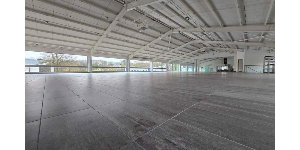 Gewerbeobjekt Lüdenscheid Staberg - 2 Zimmer, 500 m&sup2;, 3.000&euro; | Angebot:25688972