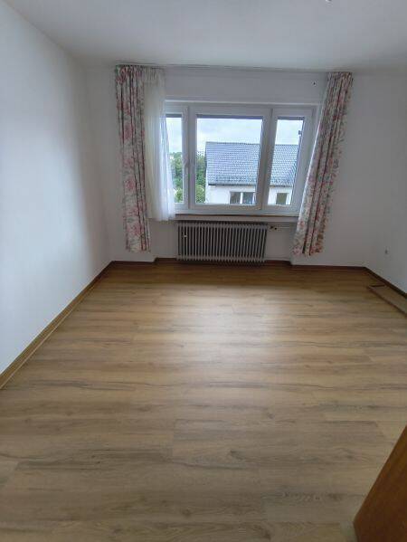 Etagenwohnung Lüdenscheid Othlinghausen - 3 Zimmer, 70 m&sup2;, 490&euro; | Angebot:26893567