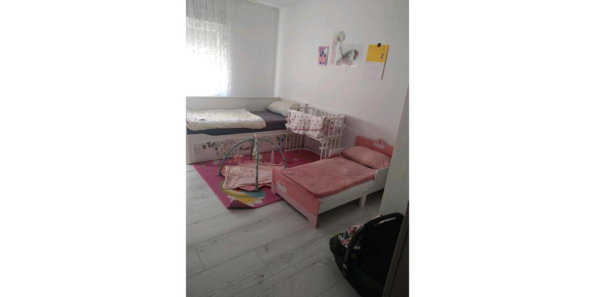 Erdgeschoßwohnung Werdohl - 3 Zimmer, 61 m&sup2;, 300&euro; | Angebot:26001870