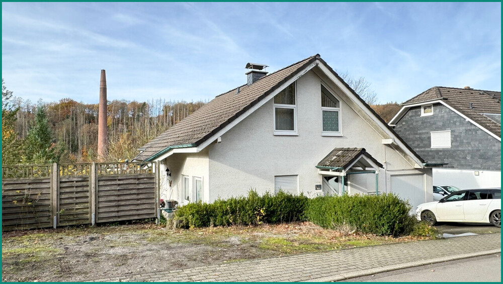 EINFAMILIENHAUS MIT EINLIEGERWOHNUNG UND GARAGE IN SCHÖNER WOHNLAGE VON RADEVORMWALD - Einfamilienhaus Radevormwald | Angebot:26560835