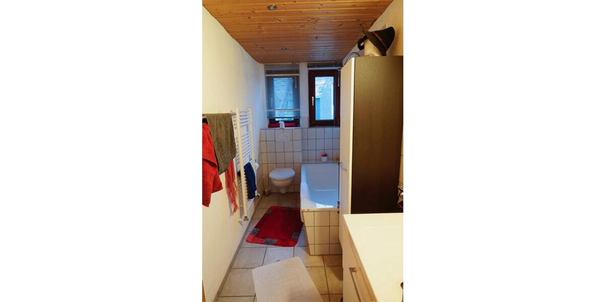 Etagenwohnung Gummersbach - 3 Zimmer, 85 m&sup2;, 700&euro; | Angebot:25221187