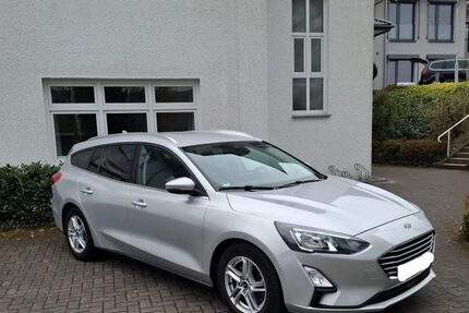 Ford Focus 75.500 km 12.500 &euro; Pernze 51702