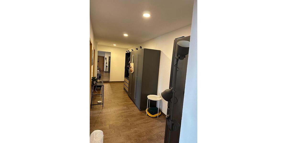 Etagenwohnung Plettenberg - 4 Zimmer, 107 m&sup2;, 850&euro; | Angebot:25931870