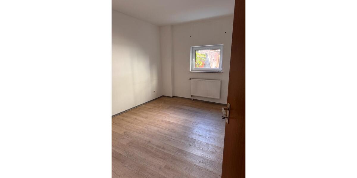 Etagenwohnung Gummersbach Berstig Süd - 3 Zimmer, 90 m&sup2;, 1.050&euro; | Angebot:26606866