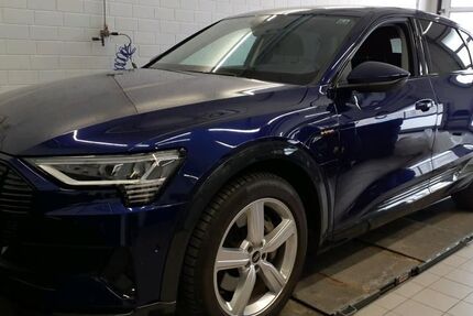 Audi e-tron 48.682 km 31.544 &euro; Hagen 58091