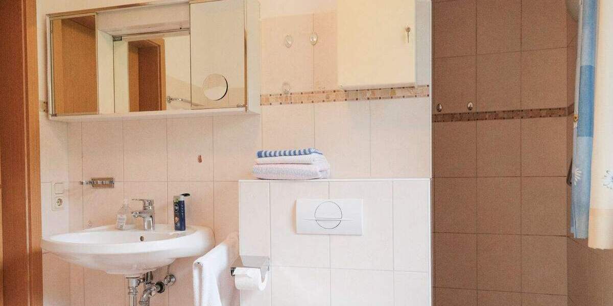 Mehrfamilienhaus, Wohnhaus Engelskirchen Ründeroth - 5 Zimmer, 132 m&sup2;, 375.000&euro; | Angebot:25660654