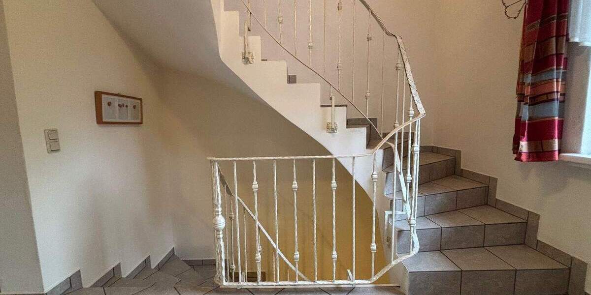 Doppelhaushälfte Reichshof Berghausen - 4 Zimmer, 145 m&sup2;, 279.000&euro; | Angebot:25796670