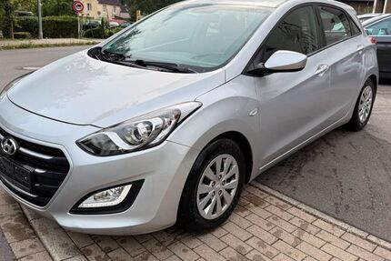 Hyundai i30 79.000 km 8.699 &euro; Lüdenscheid 58515
