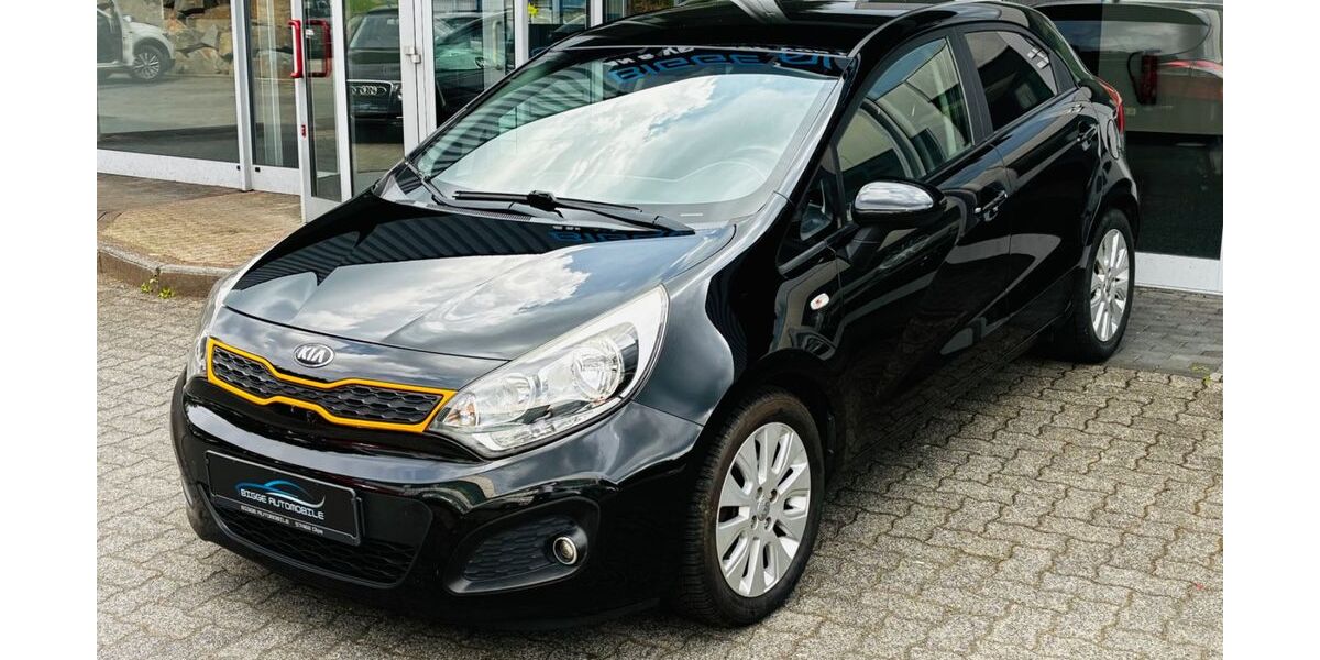 Kia Rio 146.000 km 4.400 &euro; Olpe 57462