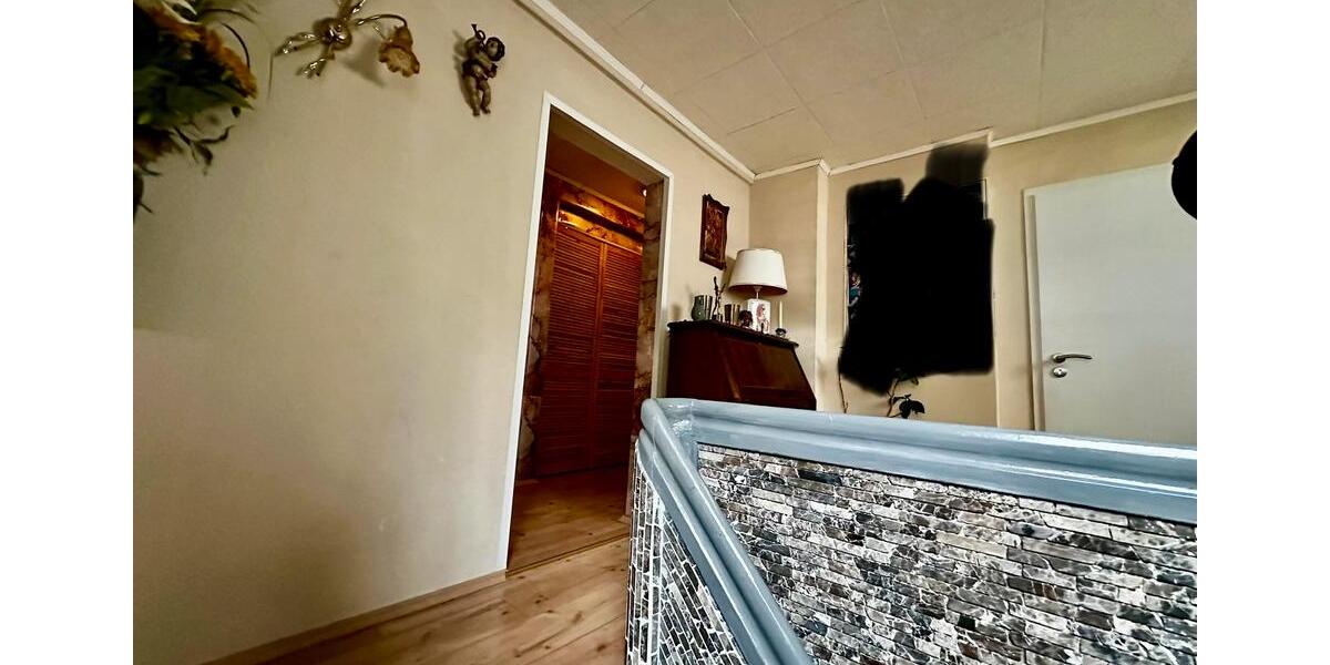 Einfamilienhaus Gummersbach Berstig Süd - 8 Zimmer, 183 m&sup2;, 360.000&euro; | Angebot:26613918