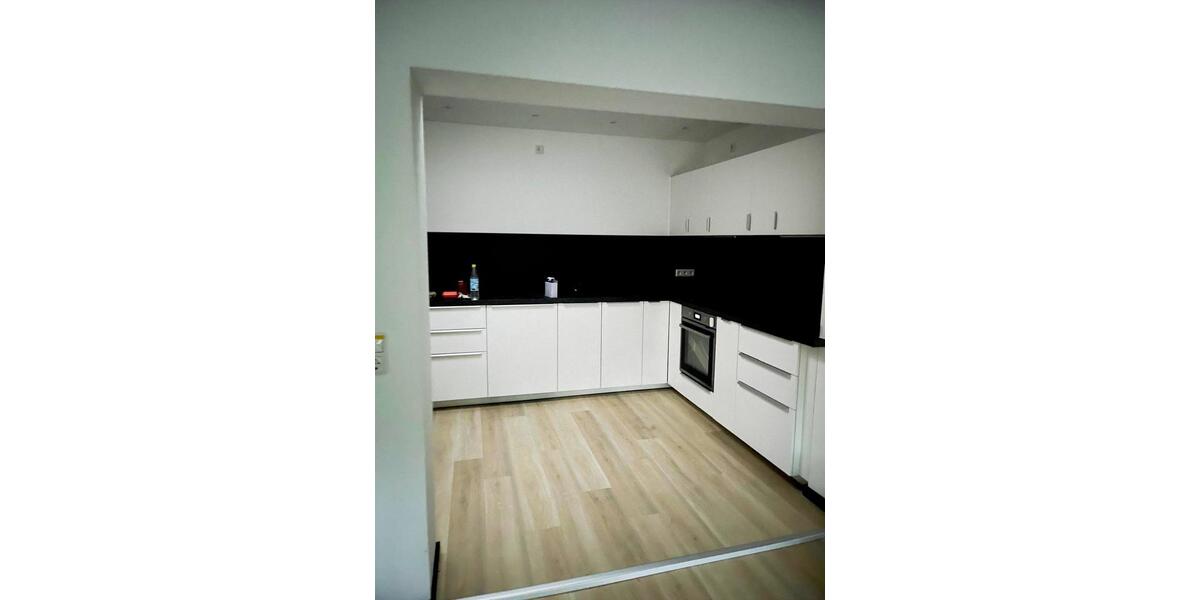 Etagenwohnung Reichshof - 4 Zimmer, 144 m&sup2;, 1.250&euro; | Angebot:25580154