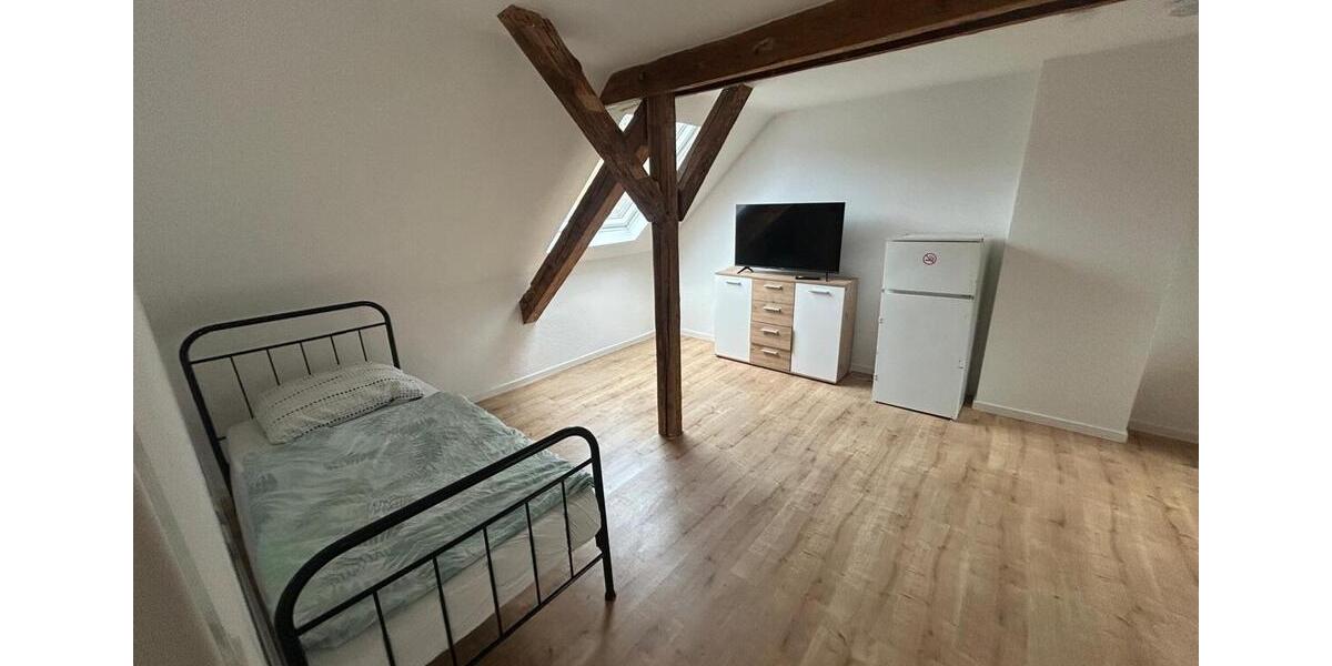 Reihenhaus Finnentrop - 8 Zimmer, 230 m&sup2;, 1.840&euro; | Angebot:26420072