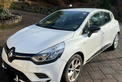 Renault Clio 102.000 km 9.000 &euro; Gummersbach 51647