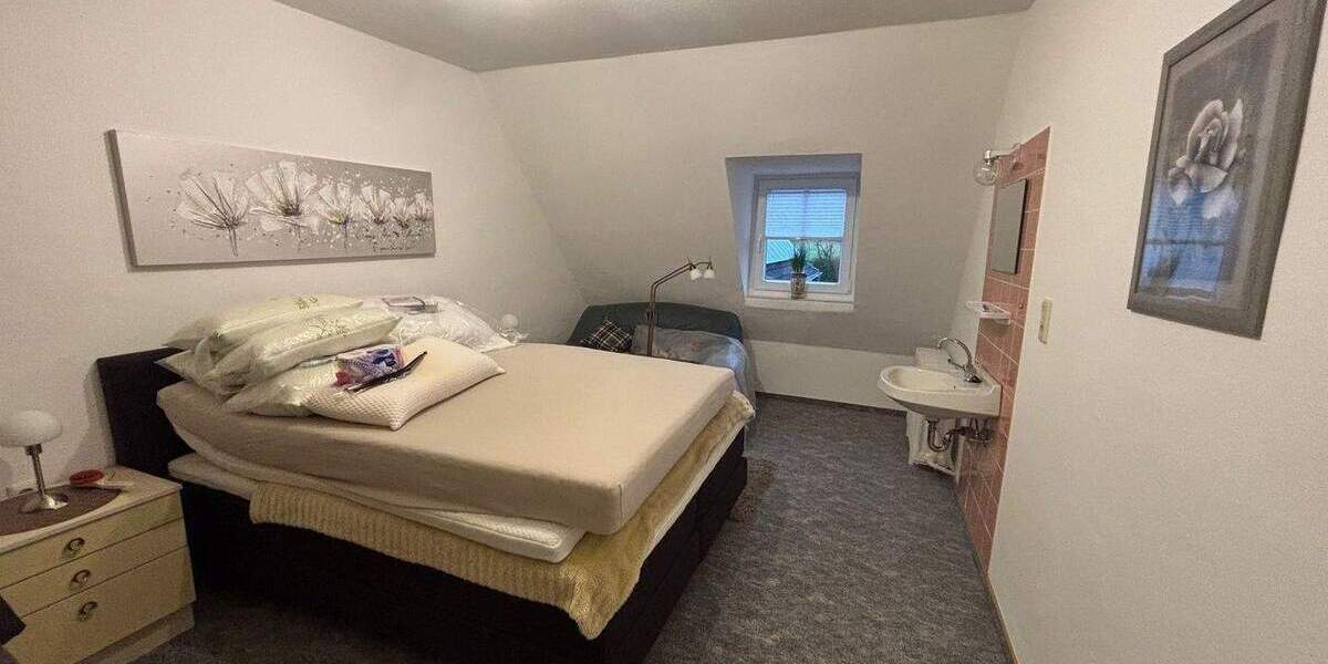 Mehrfamilienhaus, Wohnhaus Olpe Rhonard - 1 Zimmer, 1.180.000&euro; | Angebot:25666279