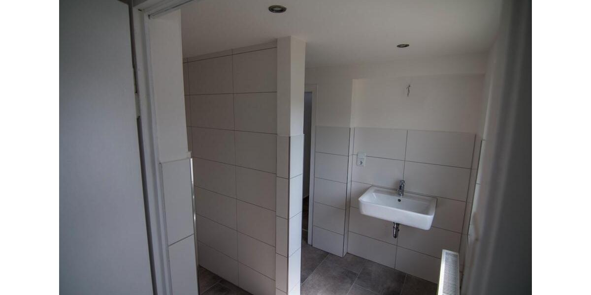 Einfamilienhaus Halver - 4.5 Zimmer, 98 m&sup2;, 850&euro; | Angebot:26696136