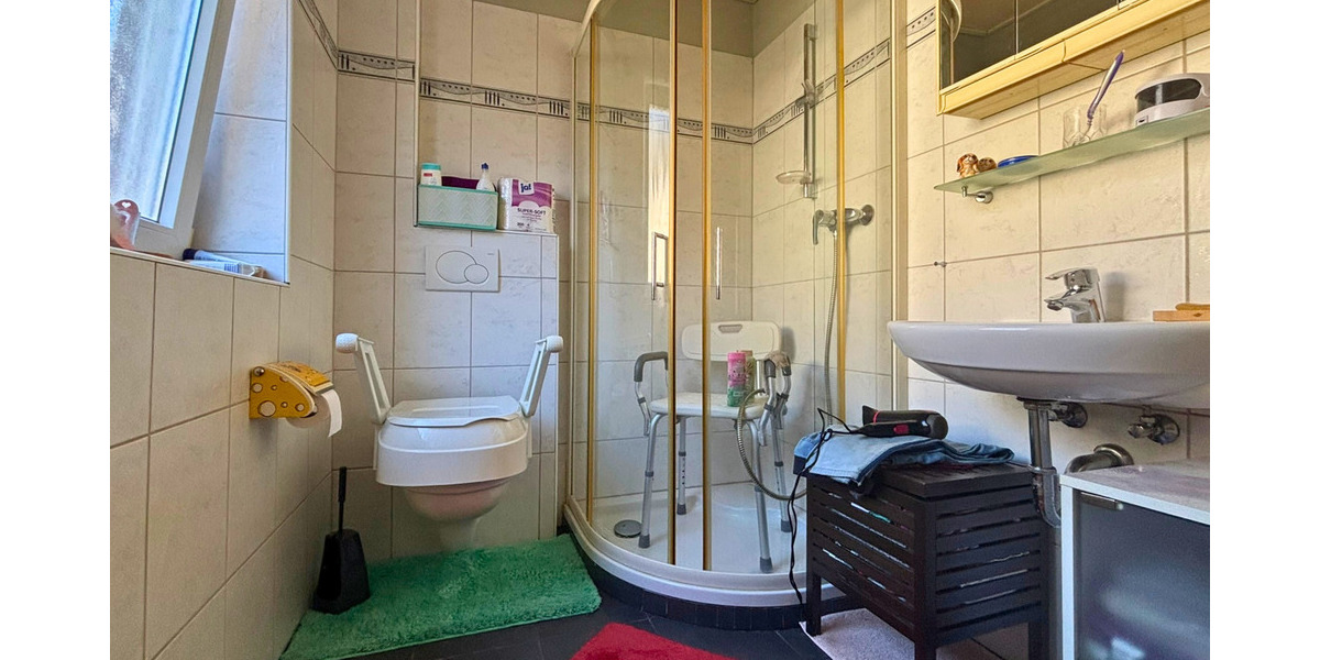 Doppelhaushälfte Neuenrade - 6 Zimmer, 144 m&sup2;, 248.500&euro; | Angebot:25899162
