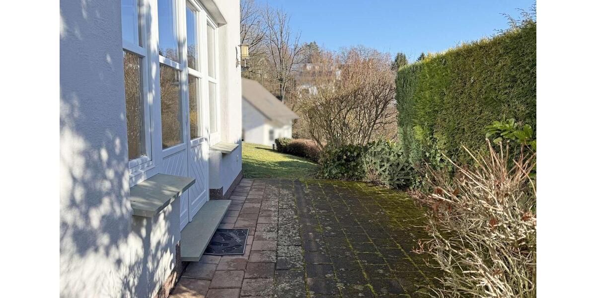 Etagenwohnung Sundern (Sauerland) - 2 Zimmer, 45 m&sup2;, 420&euro; | Angebot:25978483