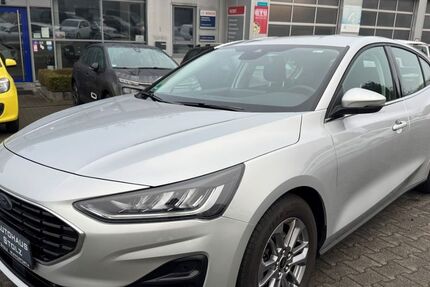 Ford Focus 35.646 km 16.998 &euro; Wipperfürth 51688