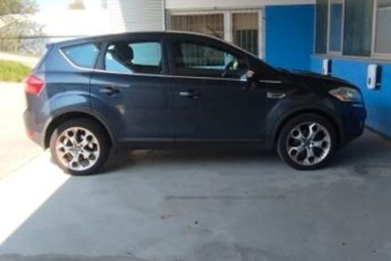 Ford Kuga 255.000 km 5.400 &euro; Meinerzhagen 58540