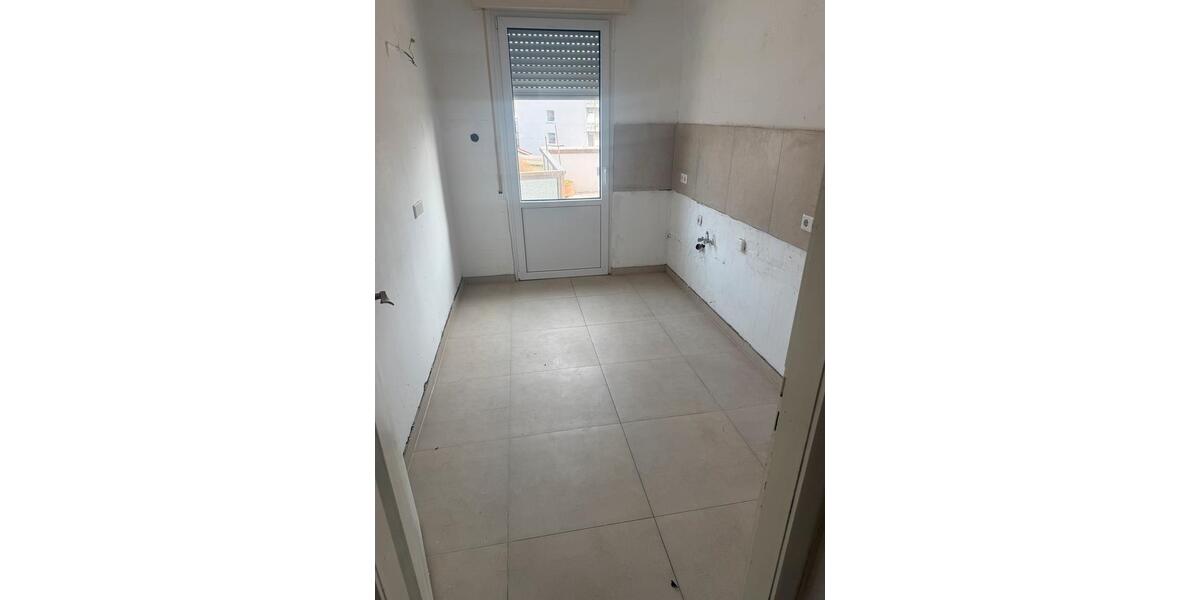 Erdgeschoßwohnung Iserlohn - 4 Zimmer, 130 m&sup2;, 1.370&euro; | Angebot:25855856