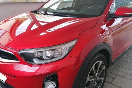 Kia Stonic 93.000 km 11.450 &euro; Attendorn 57439