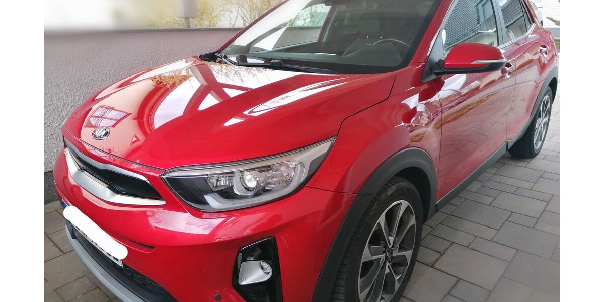 Kia Stonic 93.000 km 11.450 &euro; Attendorn 57439