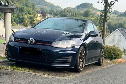 VW Golf 160.000 km 13.000 &euro; Sundern (Sauerland) 59846