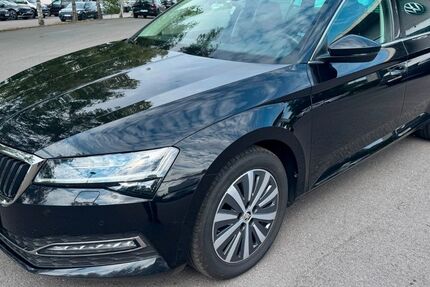 Skoda Superb 145.700 km 18.900 &euro; Sundern 59846