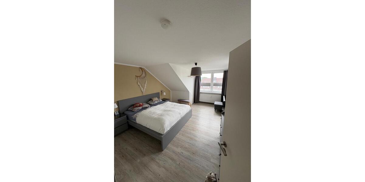 Dachgeschoßwohnung Hagen - 3.5 Zimmer, 103 m&sup2;, 249.000&euro; | Angebot:27472261