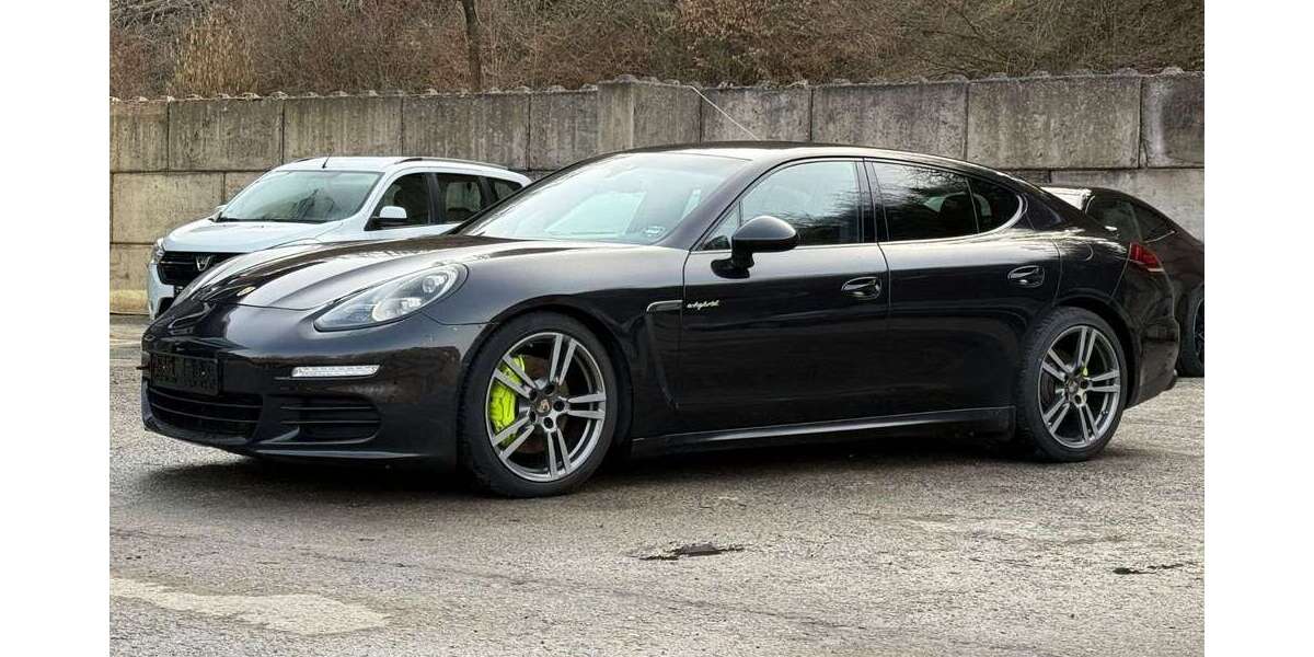 Porsche Panamera 175.869 km 25.000 &euro; Engelskirchen 51766