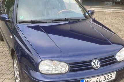 VW Golf 136.693 km 4.950 &euro; Menden 58706