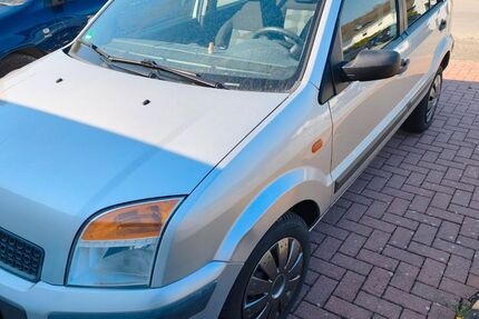 Ford Fusion 107.651 km 3.000 &euro; Lüdenscheid 58511