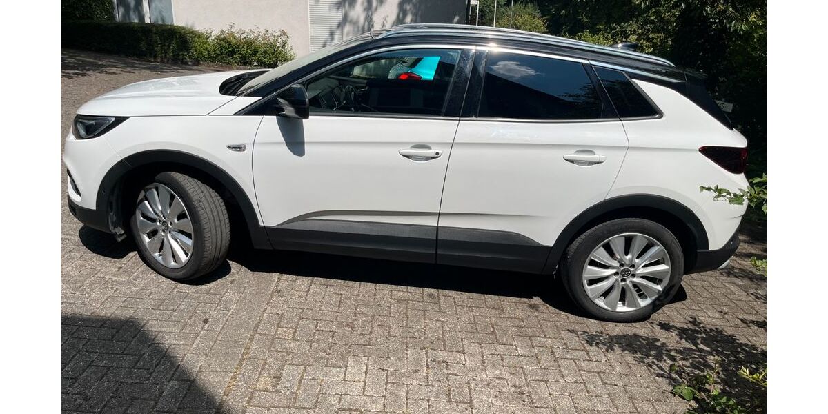 Opel Grandland (X) 59.400 km 21.500 &euro; Gummersbach 51643
