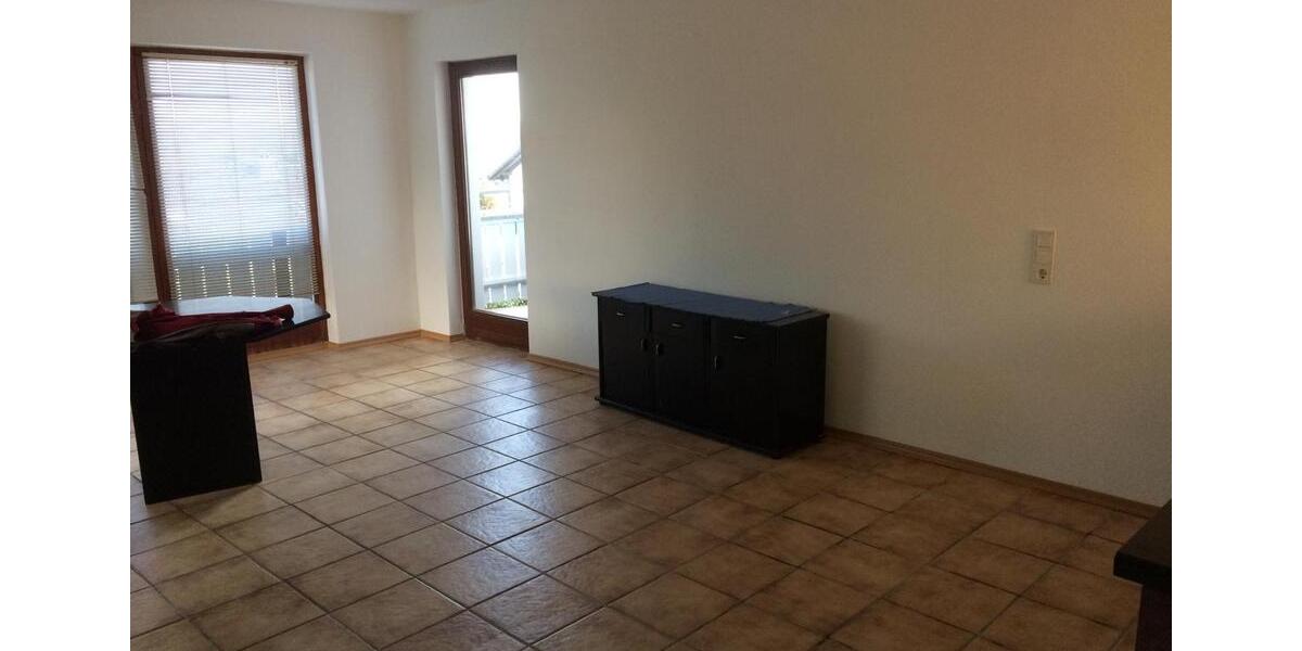 Hochparterre Finnentrop - 1 Zimmer, 62 m&sup2;, 495&euro; | Angebot:26178521
