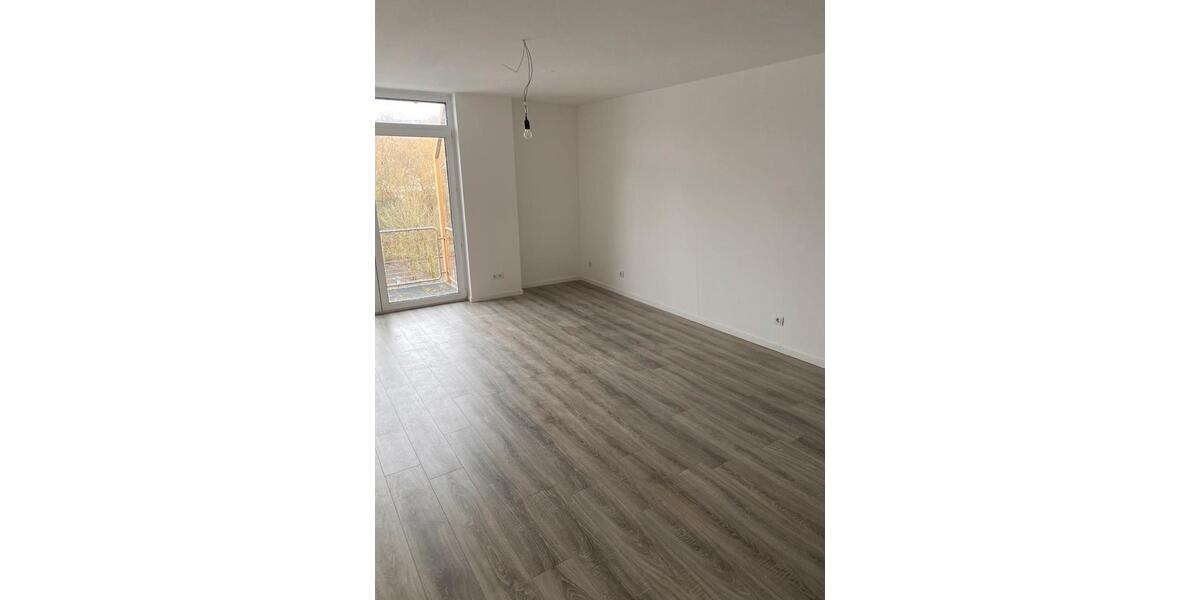 Etagenwohnung Bergneustadt - 2 Zimmer, 70 m&sup2;, 750&euro; | Angebot:26378943