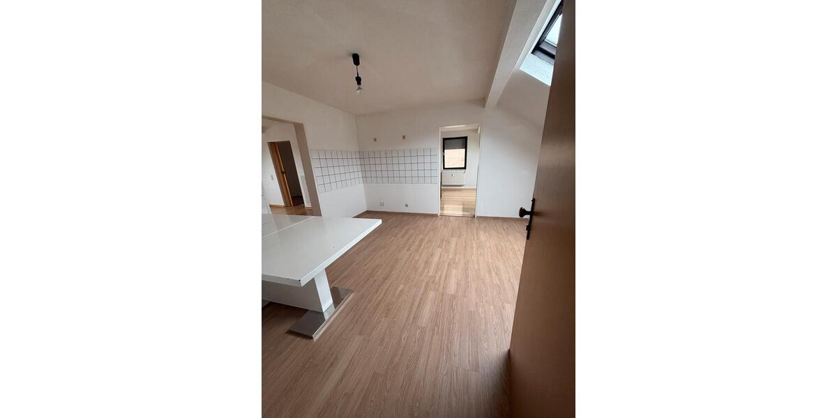 Etagenwohnung Gummersbach Berstig Süd - 2 Zimmer, 65 m&sup2;, 520&euro; | Angebot:26461507