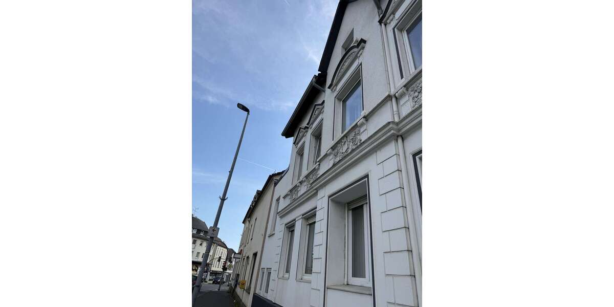 Einfamilienhaus Neuenrade - 13 Zimmer, 392 m&sup2;, 469.000&euro; | Angebot:26494296
