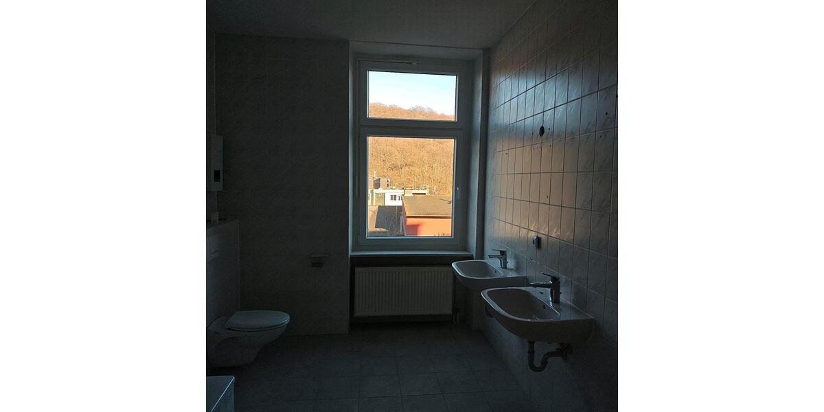 Erdgeschoßwohnung Breckerfeld - 4 Zimmer, 130 m&sup2;, 1.330&euro; | Angebot:24851478