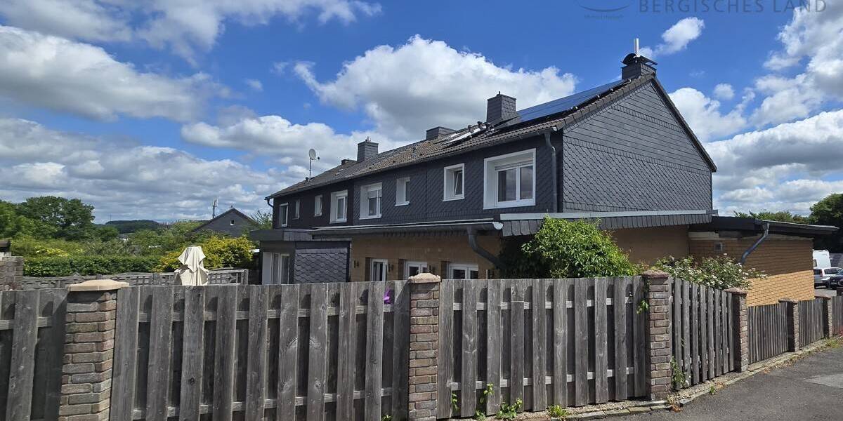 Reihenendhaus Hückeswagen Innenstadt - 4 Zimmer, 110 m&sup2;, 325.000&euro; | Angebot:25675573