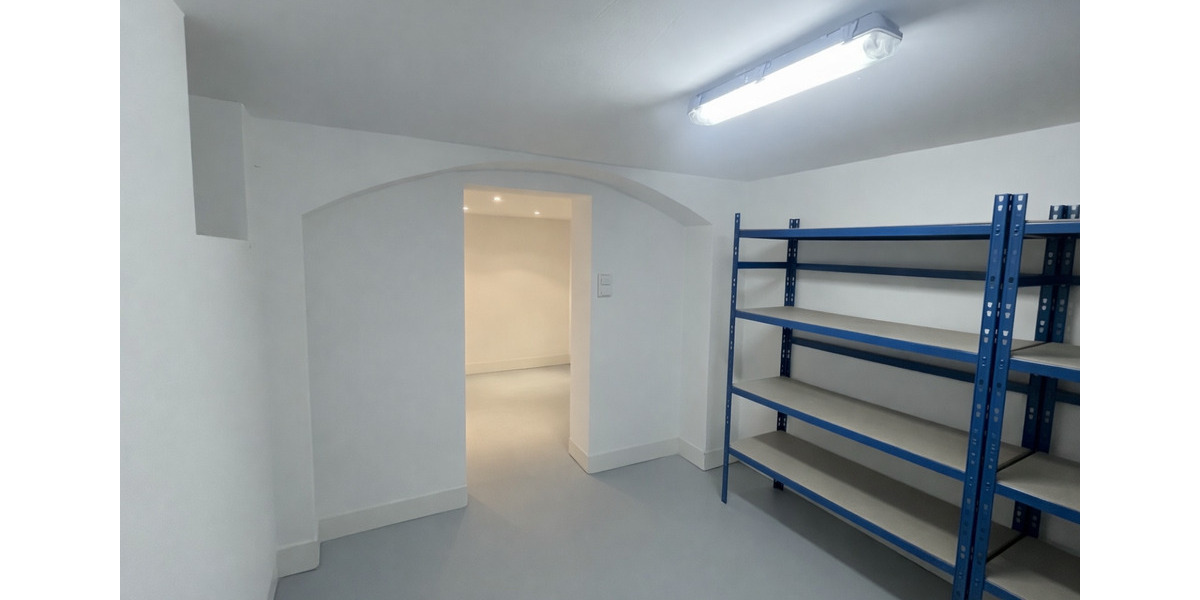 Erdgeschoßwohnung Schwelm - 5 Zimmer, 220 m&sup2;, 498.000&euro; | Angebot:25647256