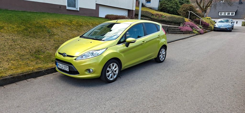 Ford Fiesta 132.000 km 3.200 &euro; Schalksmühle 58579