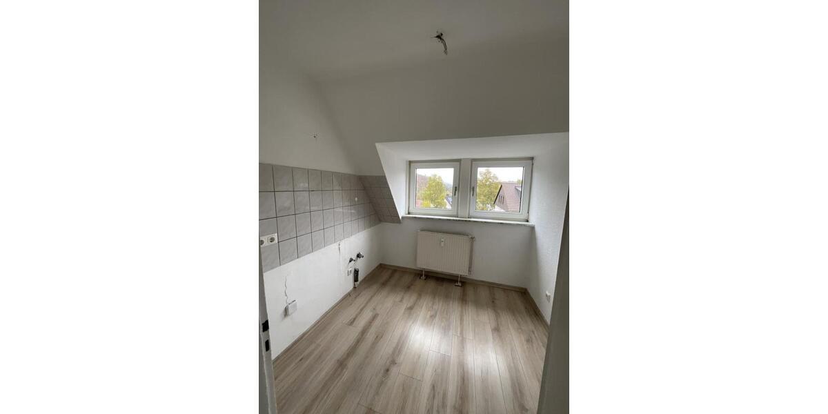 Dachgeschoßwohnung Herscheid - 2 Zimmer, 45 m&sup2;, 319&euro; | Angebot:22939070
