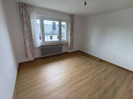 Etagenwohnung Lüdenscheid Othlinghausen - 3 Zimmer, 70 m&sup2;, 490&euro; | Angebot:26893567