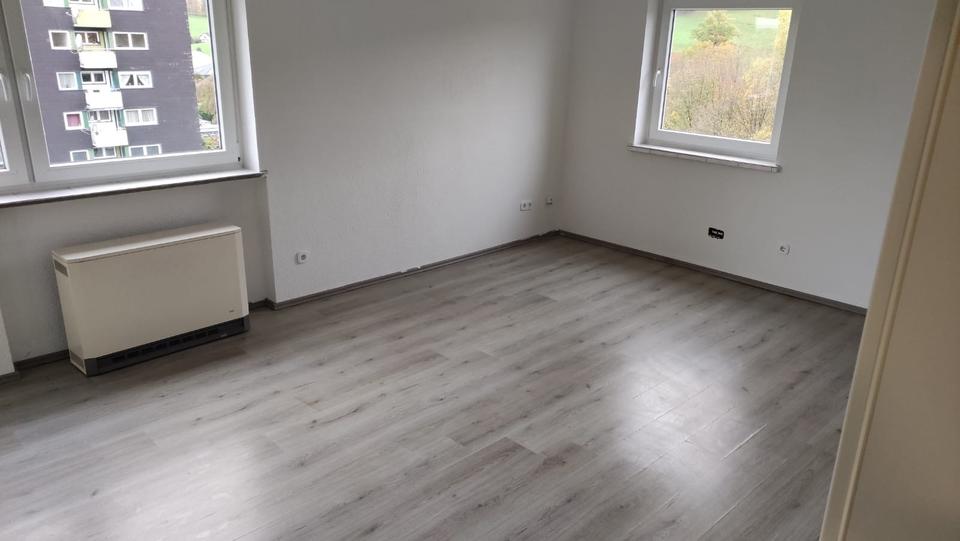 Etagenwohnung Gummersbach Hepel - 3 Zimmer, 73 m&sup2;, 1.050&euro; | Angebot:24848972