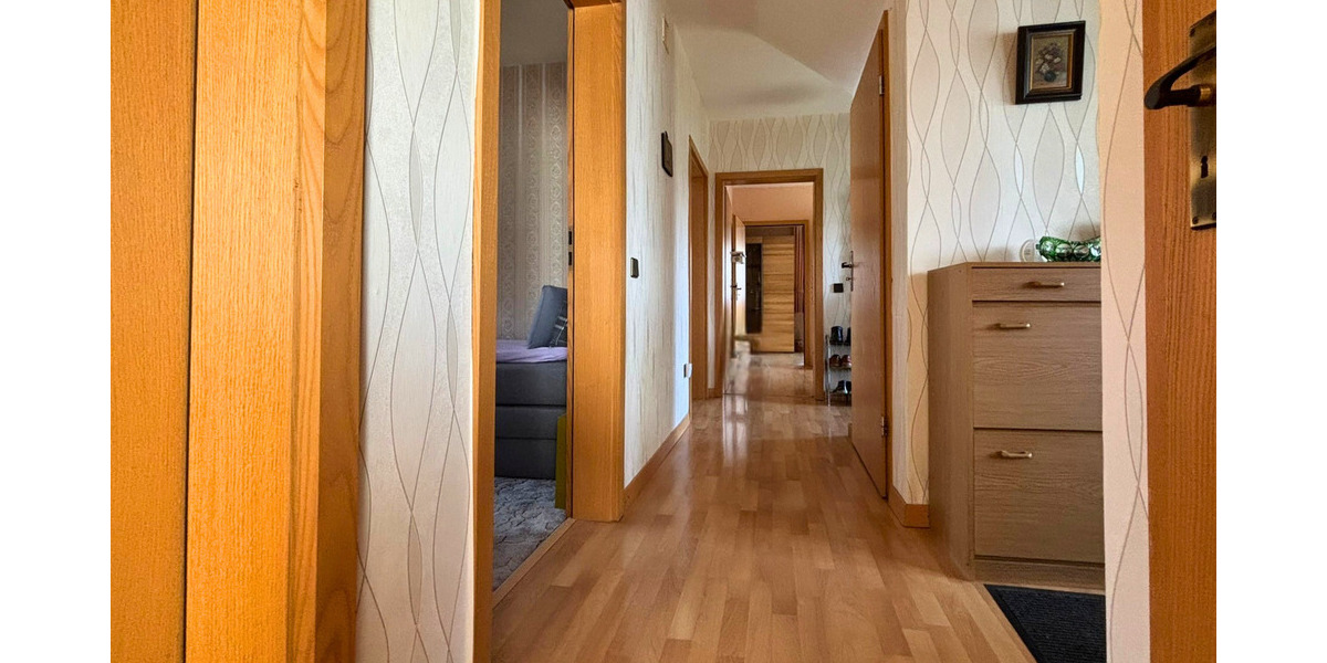 Etagenwohnung Neuenrade Küntrop - 5 Zimmer, 100 m&sup2;, 820&euro; | Angebot:26230881