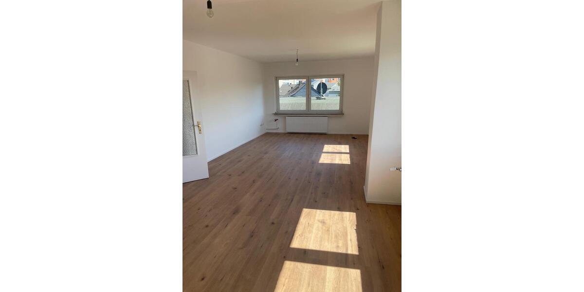 Etagenwohnung Hagen - 3 Zimmer, 75 m&sup2;, 570&euro; | Angebot:25960378